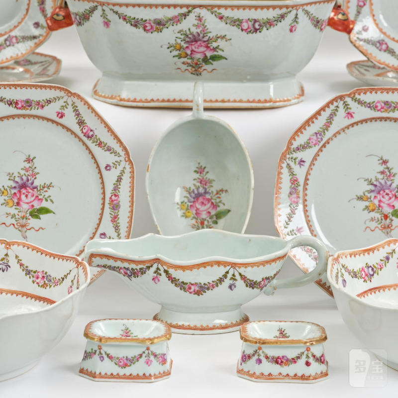 An extensive famille rose dinner service, - 图4